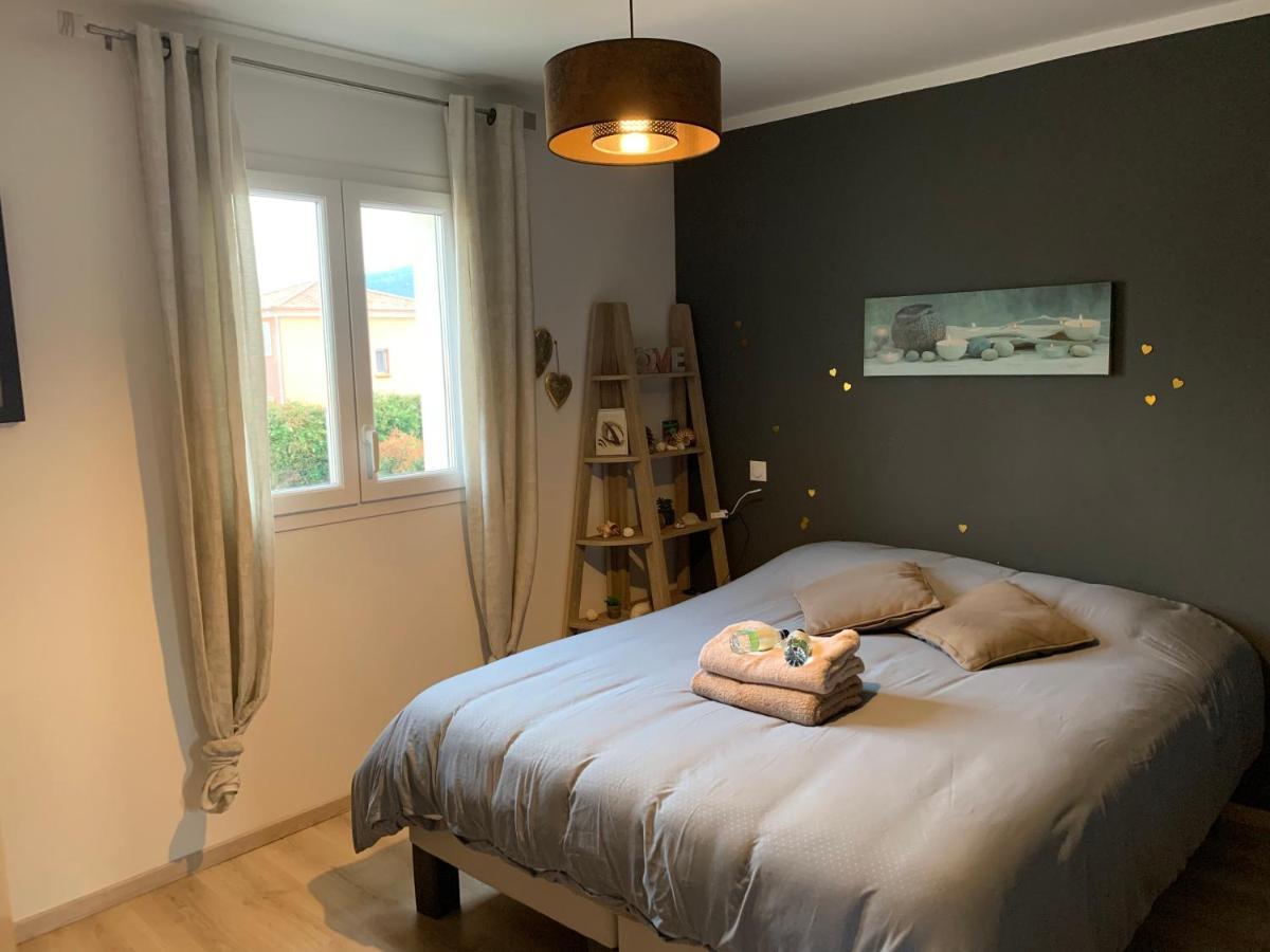 Jolie Maison Borgo Trois Trois Salles De Bain Holiday home *