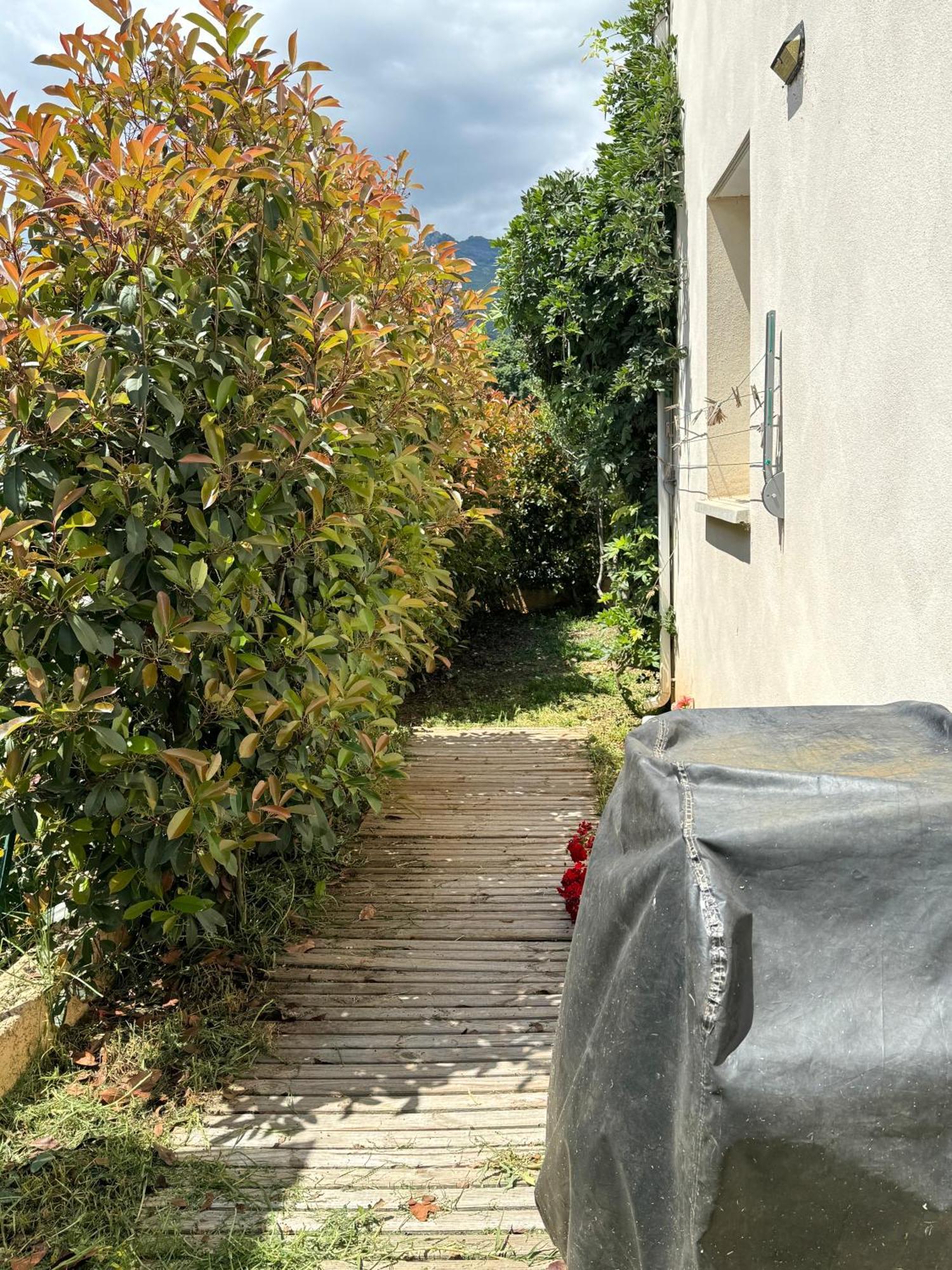 Jolie Maison Borgo Trois Trois Salles De Bain * Borgo (Corsica)